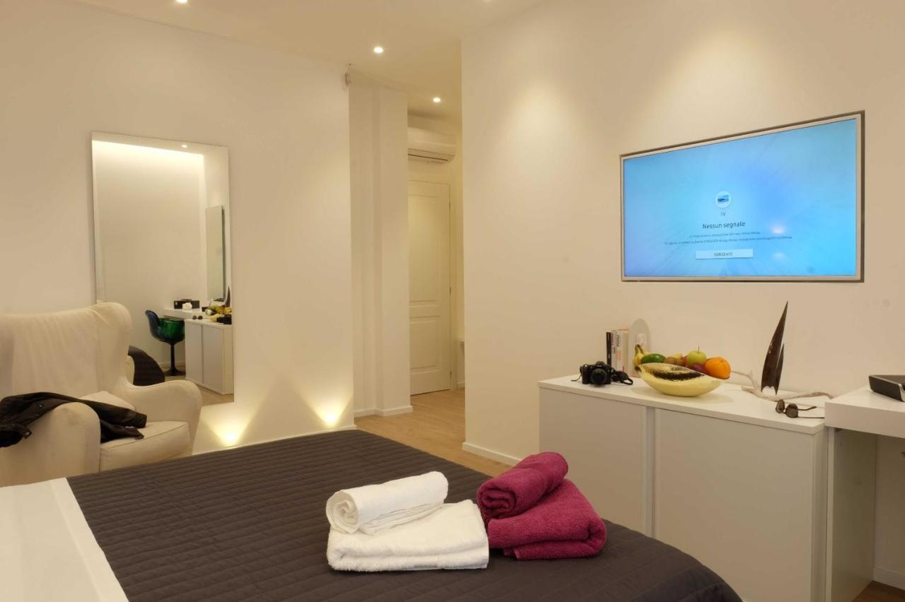 Spacious House In The Heart Of Cagliari With Terrace Villa Bagian luar foto
