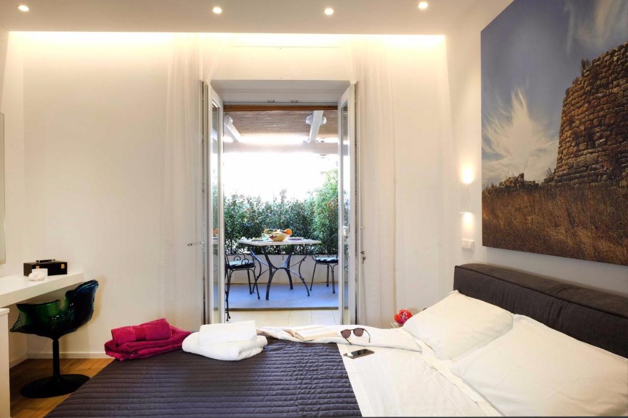 Spacious House In The Heart Of Cagliari With Terrace Villa Bagian luar foto
