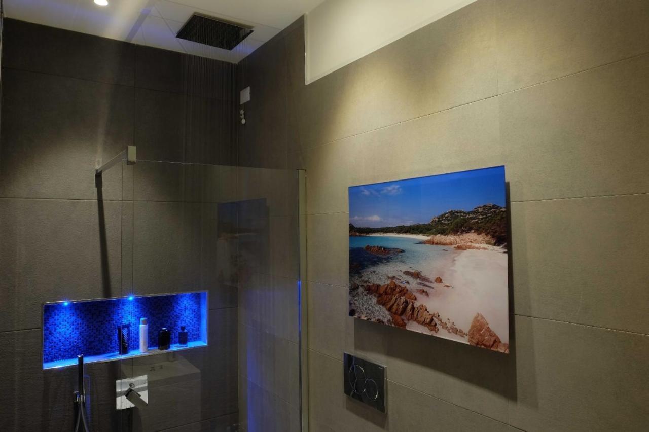 Spacious House In The Heart Of Cagliari With Terrace Villa Bagian luar foto